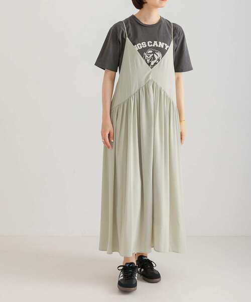URBAN RESEARCH（アーバンリサーチ）の「Vネックギャザーキャミワンピース（ワンピース・レディース・グリーン系その他/ブラック/ベージュ系その他・FREE）」の7枚目の写真