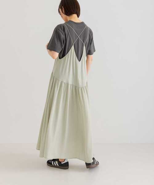 URBAN RESEARCH（アーバンリサーチ）の「Vネックギャザーキャミワンピース（ワンピース・レディース・グリーン系その他/ブラック/ベージュ系その他・FREE）」の10枚目の写真