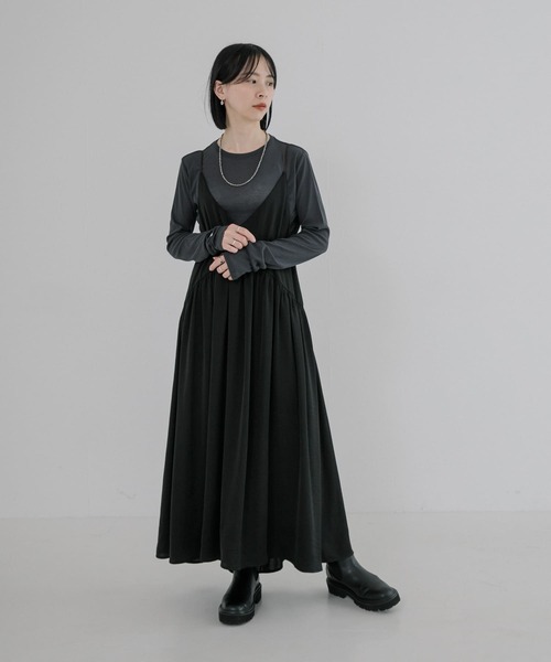 Vネックギャザーキャミワンピース