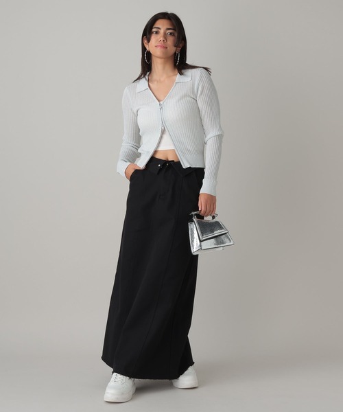 FOREVER 21(フォーエバー トゥエンティーワン)の「【2024SS】ラメシアー襟付きジップニット(ニット/セーター・レディース・ブラック/ホワイト/グリーン・SMALL/MEDIUM)」の13枚目の写真