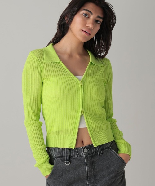 FOREVER 21(フォーエバー トゥエンティーワン)の「【2024SS】ラメシアー襟付きジップニット(ニット/セーター・レディース・ブラック/ホワイト/グリーン・SMALL/MEDIUM)」の6枚目の写真