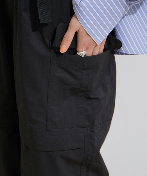 VIS（ビス）の「【洗える】ベルト付ナイロンカーゴパンツ（カーゴパンツ・レディース・キナリ/ブラック/オレンジ系その他4・M/S）」の21枚目の写真