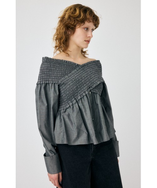 MOUSSY(マウジー)の「SHIRRING OFF SHOULDER シャツ(シャツ/ブラウス・レディース・ブラウン/ブラック/ライトピンク・FREE)」の8枚目の写真