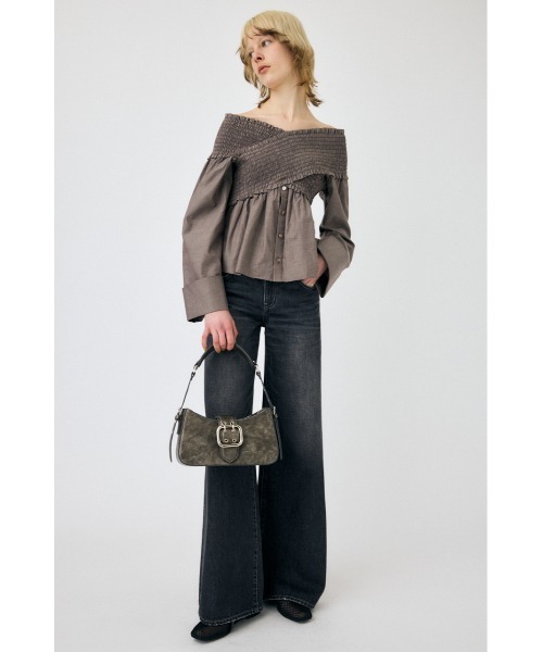 MOUSSY(マウジー)の「SHIRRING OFF SHOULDER シャツ(シャツ/ブラウス・レディース・ブラウン/ブラック/ライトピンク・FREE)」の14枚目の写真