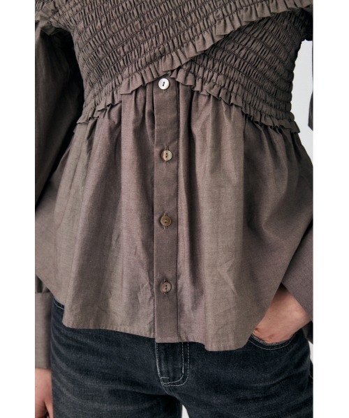 MOUSSY(マウジー)の「SHIRRING OFF SHOULDER シャツ(シャツ/ブラウス・レディース・ブラウン/ブラック/ライトピンク・FREE)」の21枚目の写真