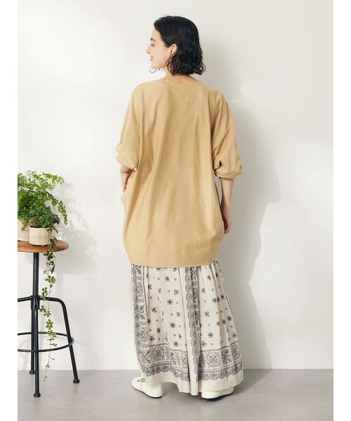 CRAFT STANDARD BOUTIQUE(クラフトスタンダードブティック)の「プリント裏毛チュニック(チュニック・レディース・ベージュ/ネイビー/アイボリー・FREE)」の16枚目の写真