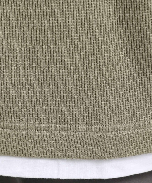 GLOBAL WORK Smile Seed Store（グローバルワーク スマイルシードストア）の「速乾ワッフルレイヤード長袖/991885（Tシャツ/カットソー・メンズ・グレイッシュベージュ/アイボリー/ダークカーキ/ダークグレー・X-LARGE/MEDIUM/SMALL/LARGE）」の19枚目の写真
