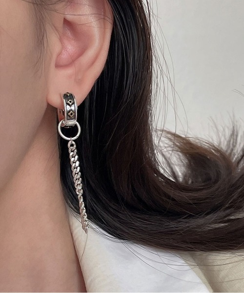 LA VORAGINE（ラ ヴォラジネ）の「クロスチェーンピアス（片耳）（ピアス（片耳用）・レディース・シルバー・FREE）」の5枚目の写真