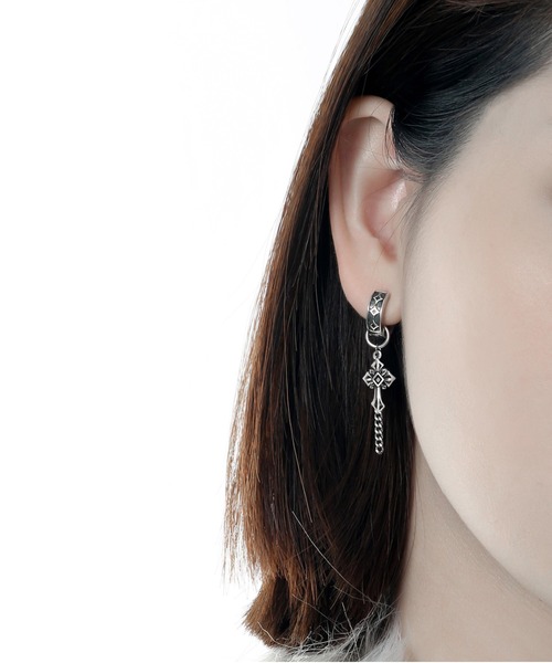 LA VORAGINE（ラ ヴォラジネ）の「クロスチェーンピアス（片耳）（ピアス（片耳用）・レディース・シルバー・FREE）」の7枚目の写真