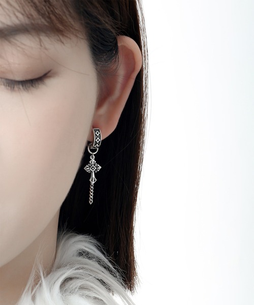 LA VORAGINE（ラ ヴォラジネ）の「クロスチェーンピアス（片耳）（ピアス（片耳用）・レディース・シルバー・FREE）」の6枚目の写真