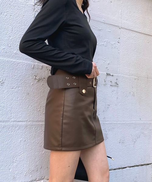 NANEA（ナネア）の「ビッグベルトスリムスカート　インナーパンツ付き（スカート・レディース・ブラック/ブラウン・SMALL/MEDIUM/LARGE/X-LARGE）」の12枚目の写真