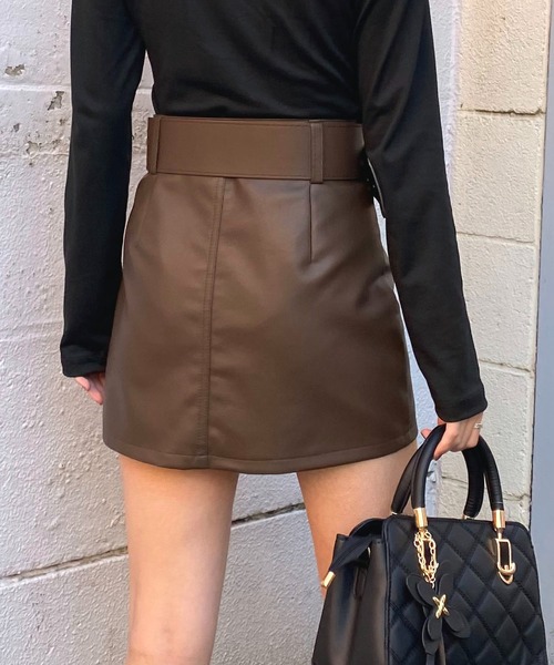 NANEA（ナネア）の「ビッグベルトスリムスカート　インナーパンツ付き（スカート・レディース・ブラック/ブラウン・SMALL/MEDIUM/LARGE/X-LARGE）」の9枚目の写真