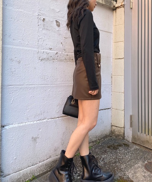 NANEA（ナネア）の「ビッグベルトスリムスカート　インナーパンツ付き（スカート・レディース・ブラック/ブラウン・SMALL/MEDIUM/LARGE/X-LARGE）」の7枚目の写真