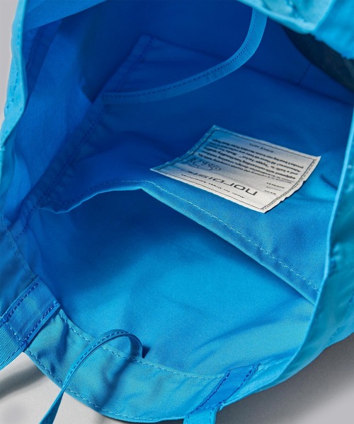 NORDISK(ノルディスク)の「【 NORDISK / ノルディスク 】 TECHNICAL COTTON PILLOW TOTE BAG / テクニカルコットン ピロ― トートバッグ(トートバッグ・メンズ・ブルー/ナチュラル/カーキ・FREE)」の15枚目の写真
