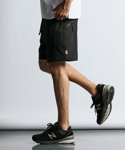 The DUFFER of ST.GEORGE(ザダファーオブセントジョージ)の「〔BLACK LABEL〕MINOTEC RIPSTOP ACTIVE SHORT:機能素材 セットアップ アクティブショートパンツ(その他パンツ・メンズ・ブラック・X-LARGE/LARGE/MEDIUM/SMALL)」の6枚目の写真