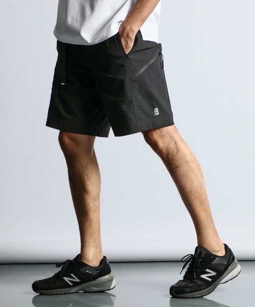 The DUFFER of ST.GEORGE(ザダファーオブセントジョージ)の「〔BLACK LABEL〕MINOTEC RIPSTOP ACTIVE SHORT:機能素材 セットアップ アクティブショートパンツ(その他パンツ・メンズ・ブラック・X-LARGE/LARGE/MEDIUM/SMALL)」の3枚目の写真