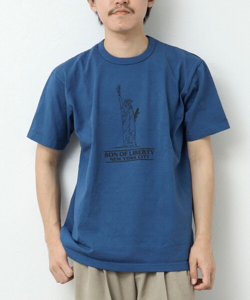 NOLLEY'S goodman（ノーリーズグッドマン）の「SON OF LIBERTY フロントプリントTシャツ（Tシャツ/カットソー・メンズ・グレイッシュベージュ/チャコールグレー/ホワイト/ロイヤルブルー・S/M/L）」の4枚目の写真