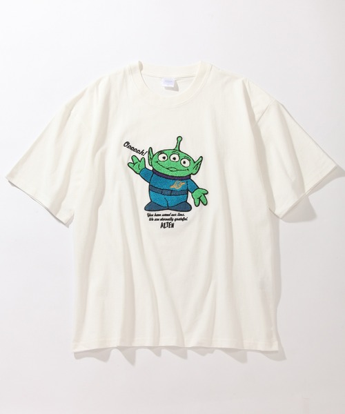 Disney(ディズニー)の「【Disney/ディズニー】【PIXAR/ピクサー】アートワークデザイン サガラ刺繍 半袖 オーバーサイズ Tシャツ(Tシャツ/カットソー・メンズ・ダークブルー/ブラック/オフホワイト/オレンジ系その他・LL/L/M)」の7枚目の写真