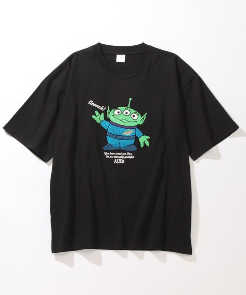 Disney(ディズニー)の「【Disney/ディズニー】【PIXAR/ピクサー】アートワークデザイン サガラ刺繍 半袖 オーバーサイズ Tシャツ(Tシャツ/カットソー・メンズ・ダークブルー/ブラック/オフホワイト/オレンジ系その他・LL/L/M)」の8枚目の写真