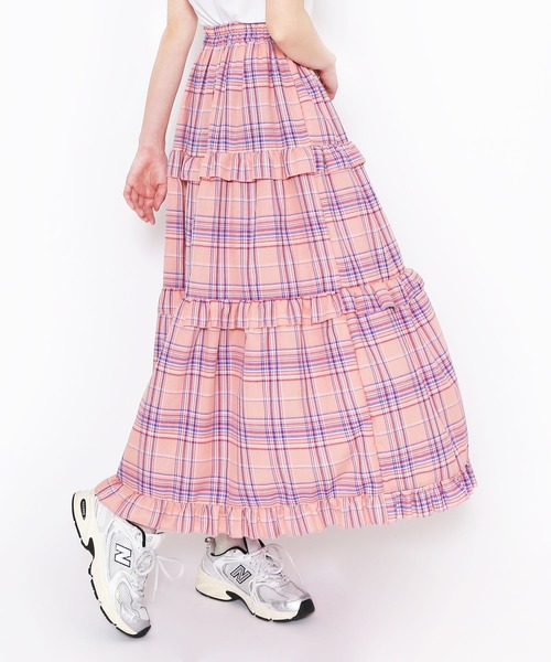 PUNYUS（プニュズ）の「チェックフリルティアードロングスカート（パステルカラー）（スカート・レディース・パープル/イエロー/ピンク/ブルー・1/2/3/4）」の8枚目の写真