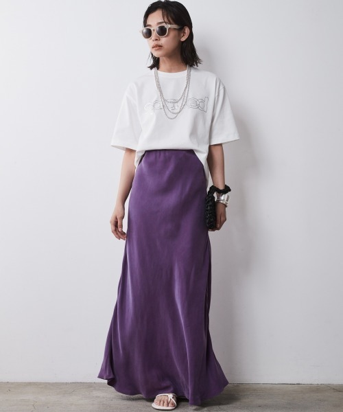 CHIC STYLE(シックスタイル)の「<大きいサイズ>綿100%箔ロゴプリントTシャツ シックスタイル(Tシャツ/カットソー・レディース・ブラック/オフホワイト・4L/3L/LL/L/5L)」の9枚目の写真