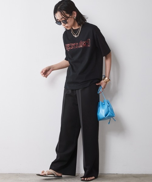 CHIC STYLE(シックスタイル)の「<大きいサイズ>綿100%箔ロゴプリントTシャツ シックスタイル(Tシャツ/カットソー・レディース・ブラック/オフホワイト・4L/3L/LL/L/5L)」の10枚目の写真