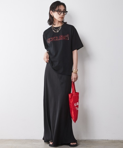 CHIC STYLE(シックスタイル)の「<大きいサイズ>綿100%箔ロゴプリントTシャツ シックスタイル(Tシャツ/カットソー・レディース・ブラック/オフホワイト・4L/3L/LL/L/5L)」の11枚目の写真