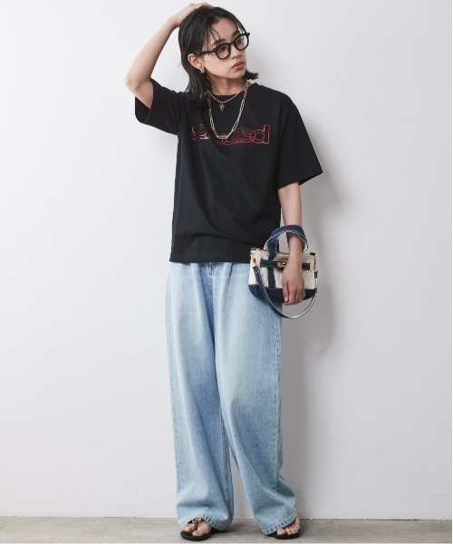 CHIC STYLE(シックスタイル)の「<大きいサイズ>綿100%箔ロゴプリントTシャツ シックスタイル(Tシャツ/カットソー・レディース・ブラック/オフホワイト・4L/3L/LL/L/5L)」の14枚目の写真