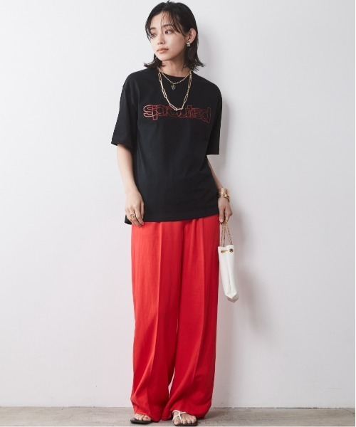 CHIC STYLE(シックスタイル)の「<大きいサイズ>綿100%箔ロゴプリントTシャツ シックスタイル(Tシャツ/カットソー・レディース・ブラック/オフホワイト・4L/3L/LL/L/5L)」の5枚目の写真