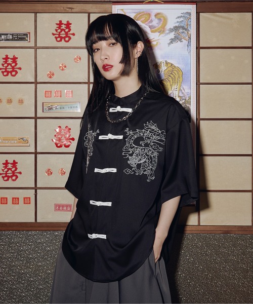 Ellno Loset（エルノロゼット）の「ドラゴンチャイナシャツ（シャツ/ブラウス・メンズ・ブラック/オフホワイト・MEDIUM/LARGE/SMALL）」の7枚目の写真