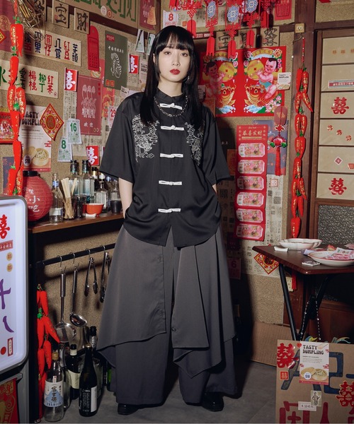 Ellno Loset（エルノロゼット）の「ドラゴンチャイナシャツ（シャツ/ブラウス・メンズ・ブラック/オフホワイト・MEDIUM/LARGE/SMALL）」の3枚目の写真