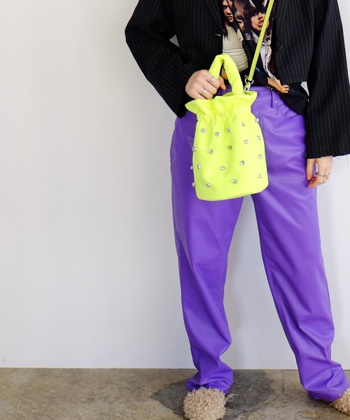 Magine(マージン)の「cheek チーク:kirakira 2way shoulder /ショルダーバッグ(ショルダーバッグ・レディース・ブラック/グレー/ブルー/イエロー・FREE)」の4枚目の写真