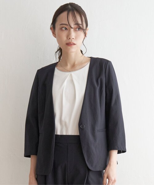 IKKA LOUNGE（イッカラウンジ）の「【洗濯機で洗える／セットアップ対応】GOKU楽ツイルストレッチジャケット（テーラードジャケット・レディース・ネイビー/ライトグレー・M/L/S）」の14枚目の写真