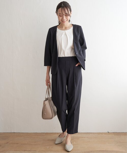 IKKA LOUNGE（イッカラウンジ）の「【洗濯機で洗える／セットアップ対応】GOKU楽ツイルストレッチジャケット（テーラードジャケット・レディース・ネイビー/ライトグレー・M/L/S）」の15枚目の写真