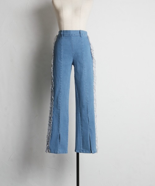 tocco closet(トッコ クローゼット)の「【ZOZO限定】サイドオーガンジーフリルパンツ(デニムパンツ・レディース・ブラック/サックスブルー・M)」の13枚目の写真