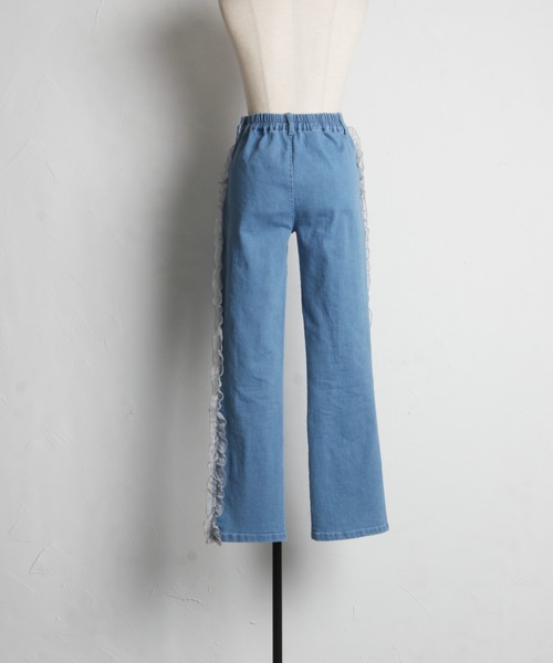 tocco closet(トッコ クローゼット)の「【ZOZO限定】サイドオーガンジーフリルパンツ(デニムパンツ・レディース・ブラック/サックスブルー・M)」の15枚目の写真