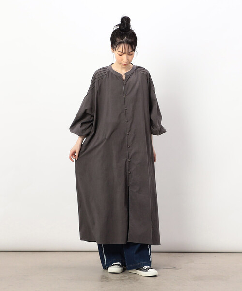 ONIGIRI（オニギリ）の「【 速乾 】綿100％ バンドカラー　ボリュームスリーブ シャツワンピース（シャツワンピース・レディース・マスタード/ブラウン/オフホワイト・FREE）」の18枚目の写真