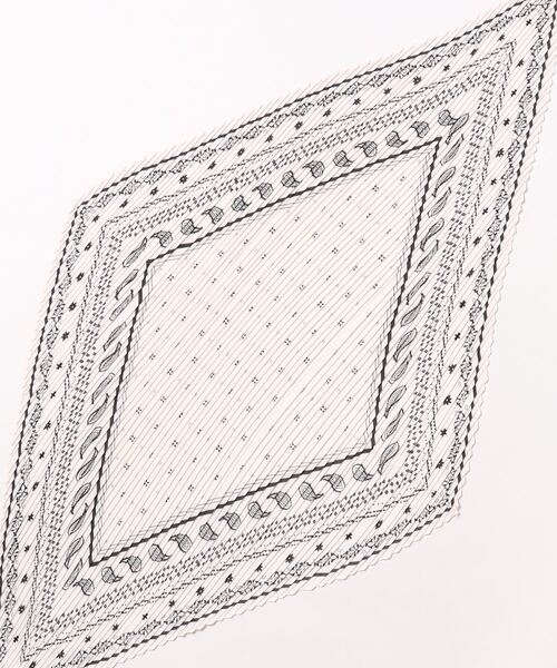 Settimissimo（セッティミッシモ）の「ペイズリー柄 プリーツ スカーフ（ストール/ショール・レディース・ネイビー/ホワイト・FREE）」の3枚目の写真