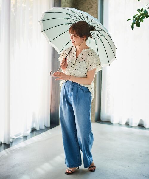 le.coeur blanc（ルクールブラン）の「シアースラブVネックブラウス（シャツ/ブラウス・レディース・ブラック/ホワイト系その他/ブラック系その他・38）」の17枚目の写真