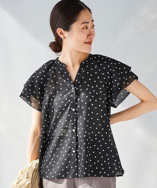 le.coeur blanc（ルクールブラン）の「シアースラブVネックブラウス（シャツ/ブラウス・レディース・ブラック/ホワイト系その他/ブラック系その他・38）」の19枚目の写真