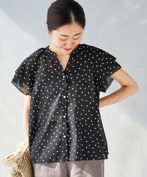 le.coeur blanc（ルクールブラン）の「シアースラブVネックブラウス（シャツ/ブラウス・レディース・ブラック/ホワイト系その他/ブラック系その他・38）」の20枚目の写真