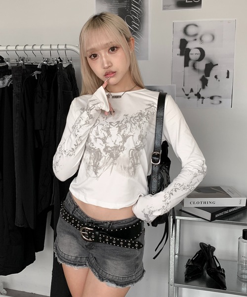 セール】フィンガーホール付き Y2K グランジ プリントロンT（Tシャツ