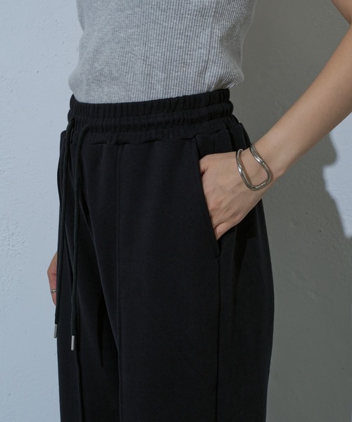 COLONY 2139(コロニートゥーワンスリーナイン)の「WEB・一部店舗限定 / ドロストスウェットパンツ(スウェットパンツ・レディース・アイボリー/ブラック/チャコールグレー/グレー・FREE)」の7枚目の写真