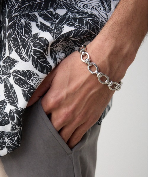 AZUL by moussy(アズールバイマウジー)の「ランダムチェーンブレスレット(ブレスレット・メンズ・シルバー/ブラック・FREE)」の2枚目の写真