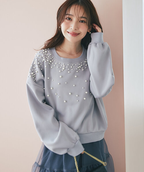 La boutique BonBon(ラブティックボンボン)の「パール付ダンボールプルオーバー(スウェット・レディース・ライトグレー/オフホワイト・FREE)」の14枚目の写真