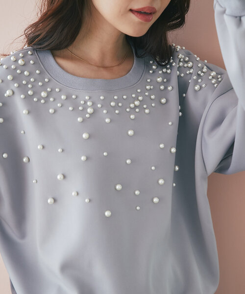La boutique BonBon(ラブティックボンボン)の「パール付ダンボールプルオーバー(スウェット・レディース・ライトグレー/オフホワイト・FREE)」の15枚目の写真