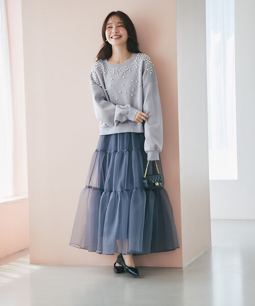 La boutique BonBon(ラブティックボンボン)の「パール付ダンボールプルオーバー(スウェット・レディース・ライトグレー/オフホワイト・FREE)」の17枚目の写真