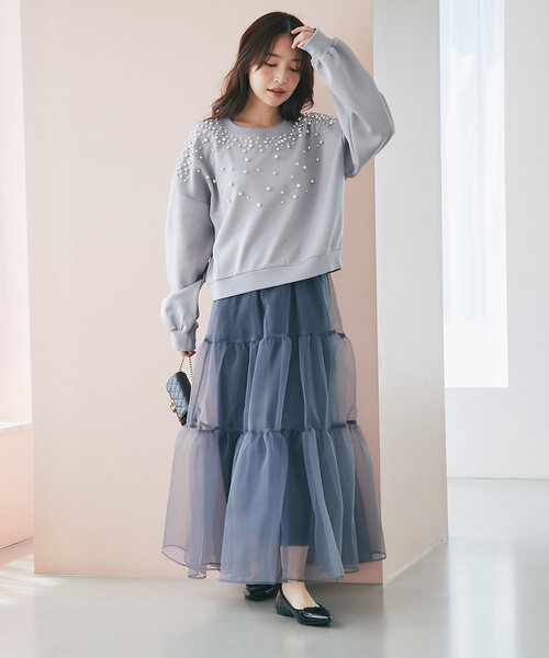 La boutique BonBon(ラブティックボンボン)の「パール付ダンボールプルオーバー(スウェット・レディース・ライトグレー/オフホワイト・FREE)」の18枚目の写真