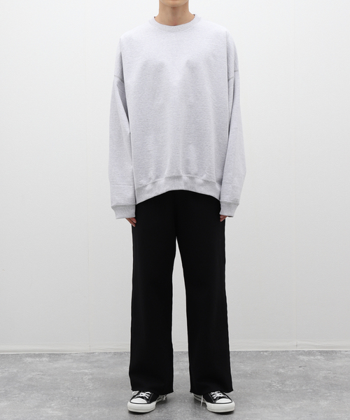 markaware(マーカウェア)の「MARKAWARE (マーカウェア) HUGE SWEAT A24C09CS01C(Tシャツ/カットソー・メンズ・パープル/ライトグレー/ブラック・2/1)」の4枚目の写真