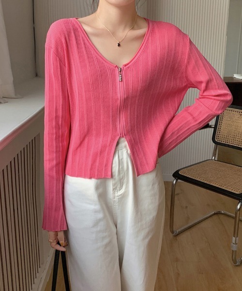 Doux Belle(ドゥーベル)の「ショート丈リブトップス(Tシャツ/カットソー・レディース・ブラック/オフホワイト/ブルー/レッド系その他2・FREE)」の7枚目の写真